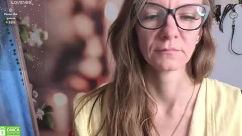 jesica_moon_peachyy online show from May 3, 2026, 3:45 am