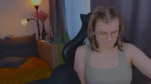 Snapshot of jess0e9 chatting on April 7, 2026, 3:56 pm JessieVibes online show from April 7, 2026, 3:56 pm