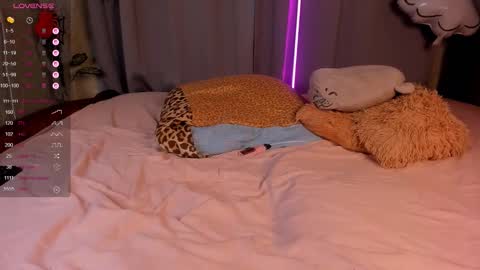 Jess online show from October 31, 2025, 4:35 am