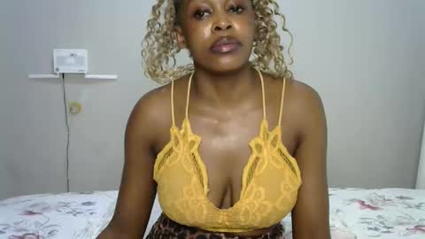 jessajoyy online show from October 6, 2025, 5:05 am