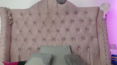 Jessica  online show from March 12, 2026, 8:37 pm