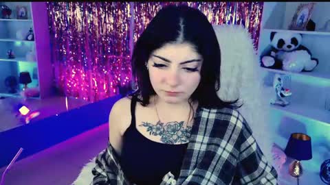 Snapshot of jessicaahunt chatting on May 12, 2026, 6:32 am Jessica online show from May 12, 2026, 6:32 am