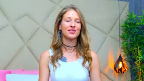 Snapshot of jessicagibson chatting on August 1, 2026, 9:35 pm Jessica online show from August 1, 2026, 9:35 pm