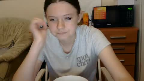 Snapshot of jessicaholland1 chatting on July 12, 2026, 6:43 pm jessicaholland1 online show from July 12, 2026, 6:43 pm