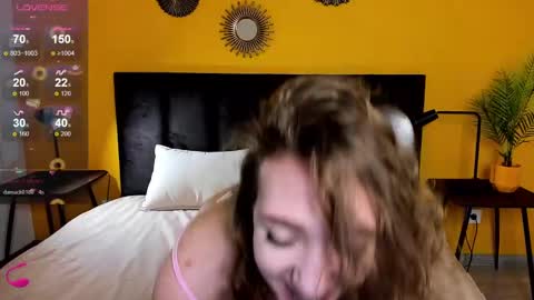 Snapshot of jessie_curlyy chatting on March 8, 2025, 4:23 am Jessie online show from March 8, 2025, 4:23 am