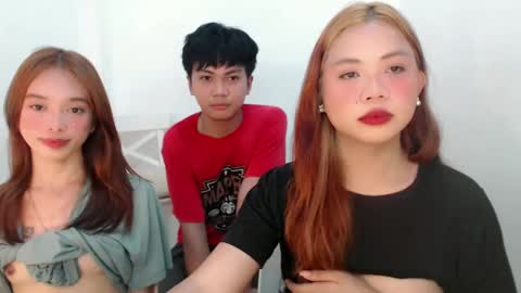 Snapshot of jessiefoxx0 chatting on December 21, 2024, 5:47 am Jessie online show from December 21, 2024, 5:47 am