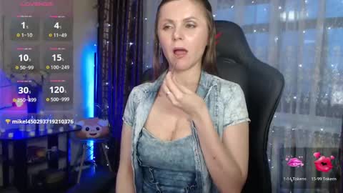 Jess online show from April 17, 2026, 10:46 pm