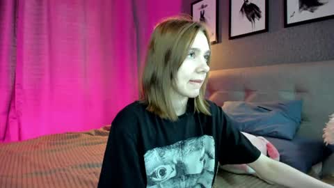 Snapshot of jessiexxiv chatting on June 20, 2026, 9:23 am Jessie online show from June 20, 2026, 9:23 am