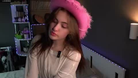 Stacy online show from June 11, 2026, 1:20 pm