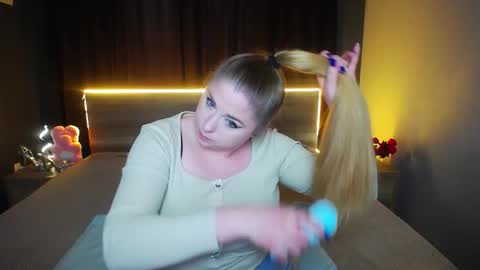 Jess online show from February 12, 2026, 7:58 am