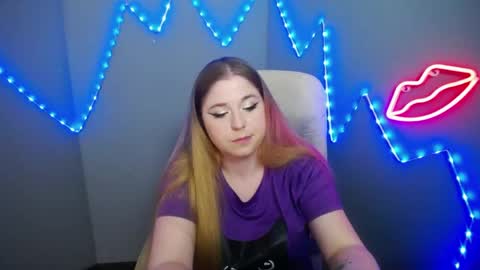 Jess online show from April 11, 2026, 7:35 am