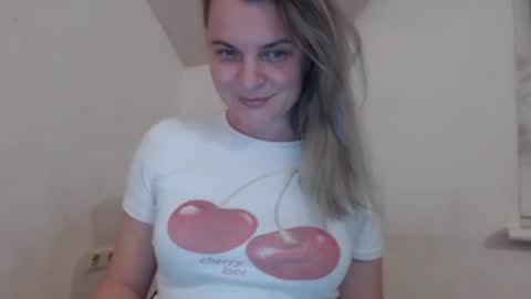 Snapshot of jessyangels chatting on April 22, 2026, 7:59 pm jessyangels online show from April 22, 2026, 7:59 pm