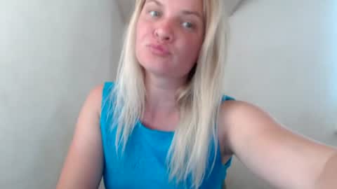 Snapshot of jessyangels chatting on June 21, 2026, 4:31 pm jessyangels online show from June 21, 2026, 4:31 pm