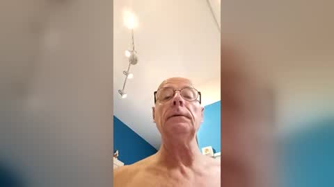 Snapshot of jet66000 chatting on June 21, 2026, 8:28 am jet66000 online show from June 21, 2026, 8:28 am