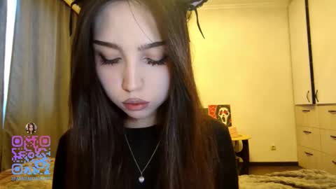 I am Gina ntmu Lets hit 10 Thumbs Up together online show from February 10, 2026, 8:51 am