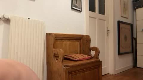 me online show from December 1, 2025, 2:05 am