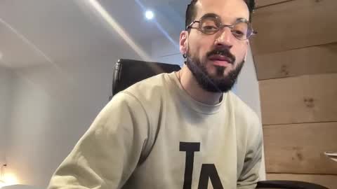 Snapshot of jeunemek00779042 chatting on January 31, 2025, 1:23 pm JEUNEMEK007 online show from January 31, 2025, 1:23 pm