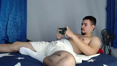 Snapshot of jeycob_happy97 chatting on July 2, 2026, 12:21 am Juan David online show from July 2, 2026, 12:21 am