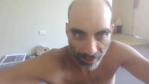 jglarsbel online show from February 5, 2026, 2:16 am