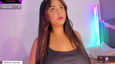 jhackelin  My independent account online show from December 11, 2024, 2:09 am