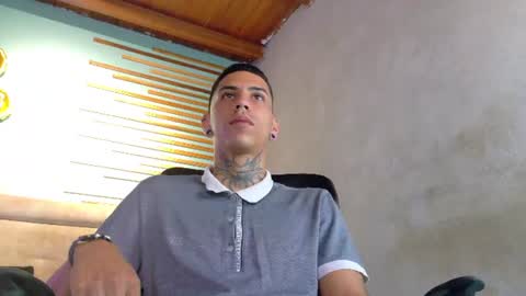 Snapshot of jharol_cardona chatting on July 5, 2026, 4:19 am Jharol online show from July 5, 2026, 4:19 am