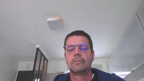 Snapshot of jhmec44000 chatting on March 29, 2026, 9:09 am jhmec44000 online show from March 29, 2026, 9:09 am