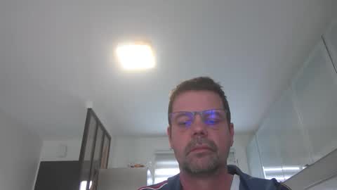 Snapshot of jhmec44000 chatting on March 31, 2026, 7:42 am jhmec44000 online show from March 31, 2026, 7:42 am
