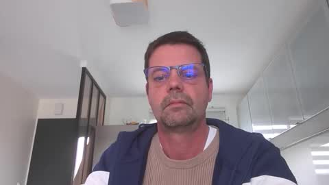 Snapshot of jhmec44000 chatting on April 1, 2026, 2:58 pm jhmec44000 online show from April 1, 2026, 2:58 pm