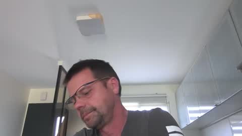 Snapshot of jhmec44000 chatting on April 25, 2026, 4:15 pm jhmec44000 online show from April 25, 2026, 4:15 pm