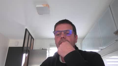 Snapshot of jhmec44000 chatting on May 4, 2026, 10:11 am jhmec44000 online show from May 4, 2026, 10:11 am