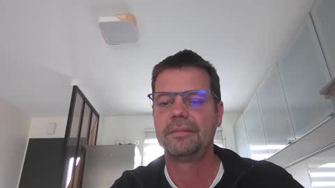 Snapshot of jhmec44000 chatting on May 5, 2026, 12:35 pm jhmec44000 online show from May 5, 2026, 12:35 pm