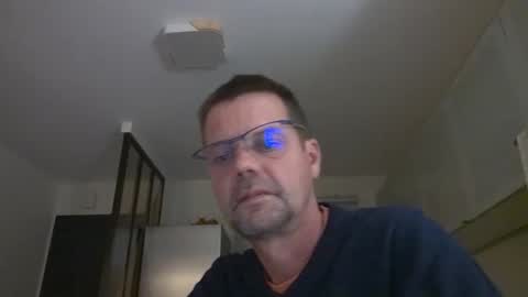 Snapshot of jhmec44000 chatting on June 3, 2026, 9:09 pm jhmec44000 online show from June 3, 2026, 9:09 pm