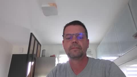 Snapshot of jhmec44000 chatting on June 6, 2026, 11:04 am jhmec44000 online show from June 6, 2026, 11:04 am