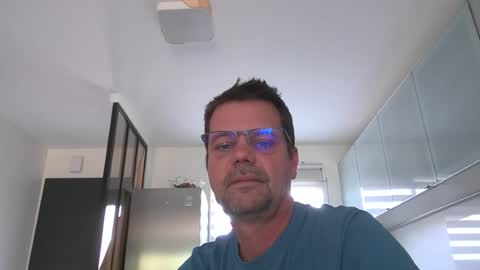Snapshot of jhmec44000 chatting on July 17, 2026, 4:01 pm jhmec44000 online show from July 17, 2026, 4:01 pm