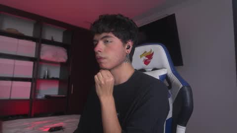 Morghan online show from December 18, 2025, 7:31 pm