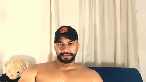 En moreno online show from February 10, 2026, 8:35 pm