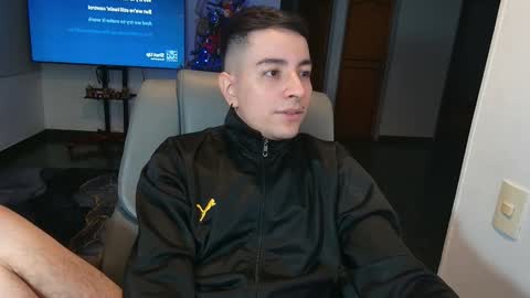 Jhoan Saenz online show from November 19, 2025, 10:54 pm