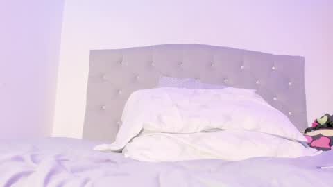 Snapshot of jhoanatrans22 chatting on December 10, 2024, 2:27 am jhoanatrans22 online show from December 10, 2024, 2:27 am