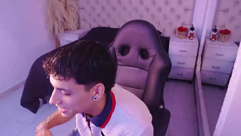 jhoanleandro online show from April 17, 2026, 6:38 am