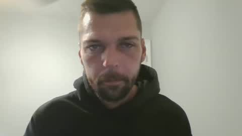 Snapshot of jholls chatting on December 7, 2024, 7:54 pm jholls online show from December 7, 2024, 7:54 pm