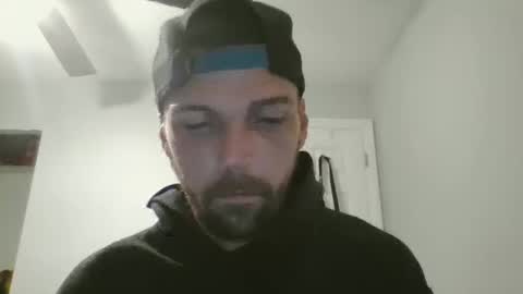 Snapshot of jholls chatting on December 13, 2024, 12:20 am jholls online show from December 13, 2024, 12:20 am