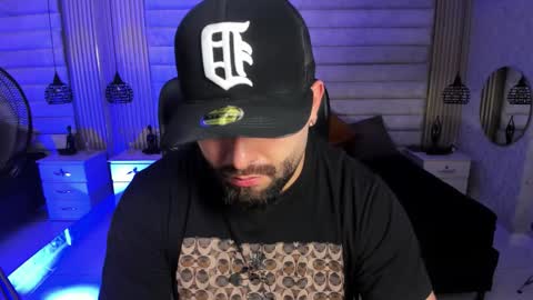 Snapshot of jhon_bear02 chatting on March 19, 2026, 11:25 am John Bear.... online show from March 19, 2026, 11:25 am