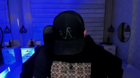 Snapshot of jhon_bear02 chatting on March 25, 2026, 11:27 am John Bear.... online show from March 25, 2026, 11:27 am