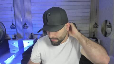 Snapshot of jhon_bear02 chatting on March 30, 2026, 11:22 am John Bear.... online show from March 30, 2026, 11:22 am