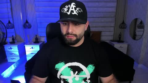 Snapshot of jhon_bear02 chatting on April 3, 2026, 11:08 am John Bear.... online show from April 3, 2026, 11:08 am