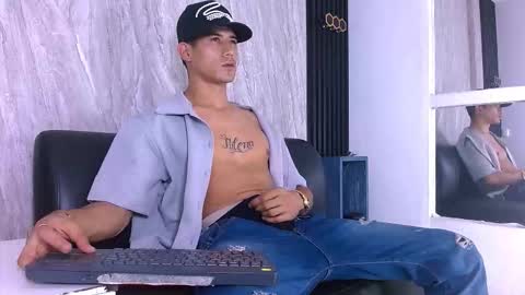 Jhon online show from March 1, 2026, 7:27 pm