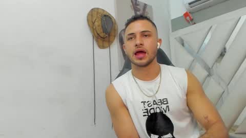 Snapshot of jhonny_flames7 chatting on February 9, 2025, 3:22 am jhonny online show from February 9, 2025, 3:22 am