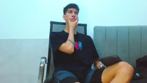 Snapshot of jhony_sex3 chatting on May 30, 2026, 9:17 am jhony_sex3 online show from May 30, 2026, 9:17 am