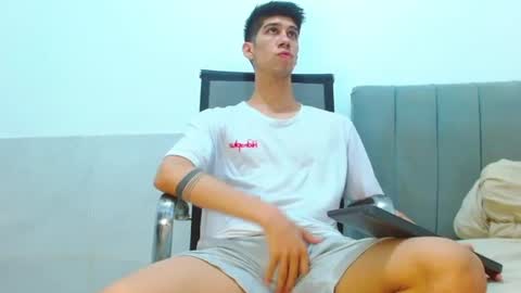 Snapshot of jhony_sex3 chatting on July 1, 2026, 6:37 am jhony_sex3 online show from July 1, 2026, 6:37 am