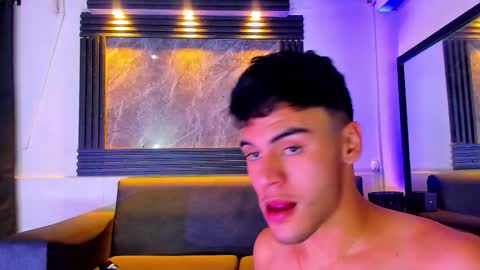 Snapshot of jhostin_1 chatting on November 21, 2025, 8:51 pm jhostin_1 online show from November 21, 2025, 8:51 pm